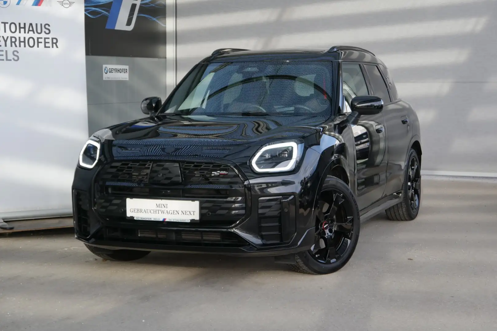 MINI Countryman S All4 *JCW Trim/Paket L/Glasdach/ACC/H&K Sound* Schwarz - 2