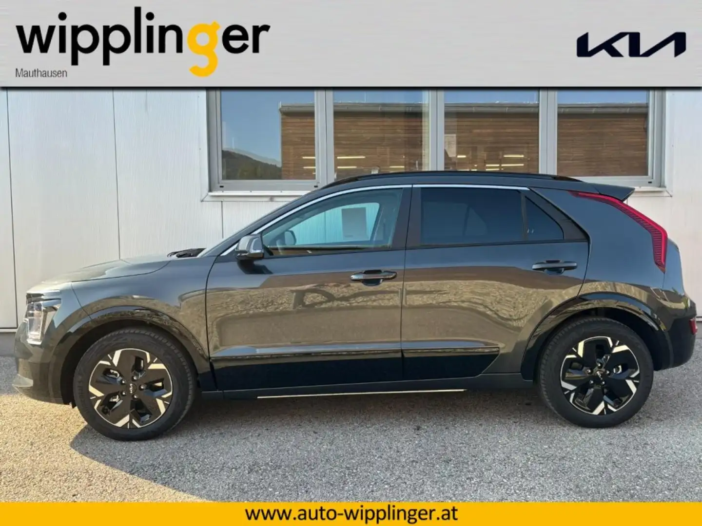 Kia Niro EV GOLD E-MOTOR 64,8KWH AT 204 CR SD LP. € 47. Grau - 2