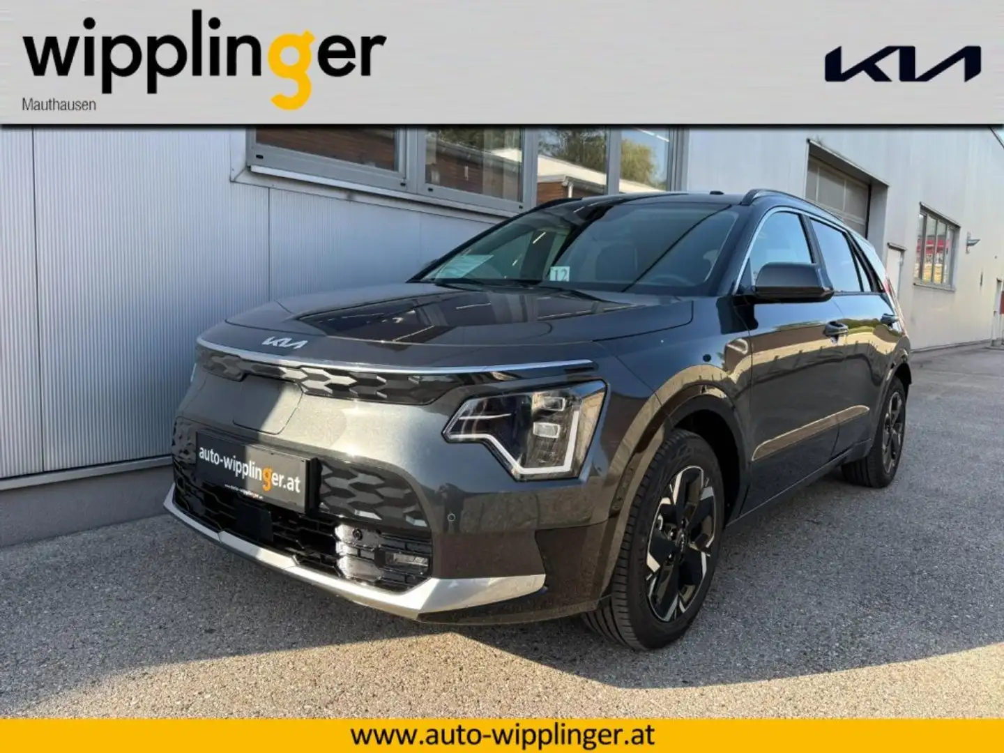 Kia Niro EV GOLD E-MOTOR 64,8KWH AT 204 CR SD LP. € 47. Grau - 1