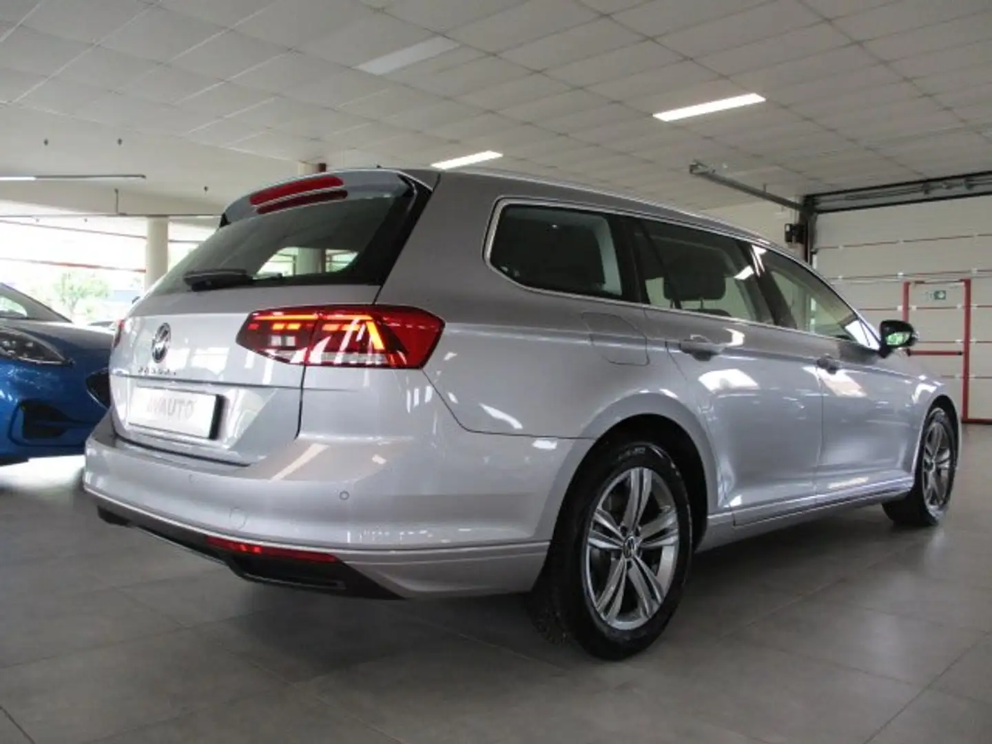 Volkswagen Passat Variant Passat Variant 2.0 tdi Business 150cv DSG Argento - 2