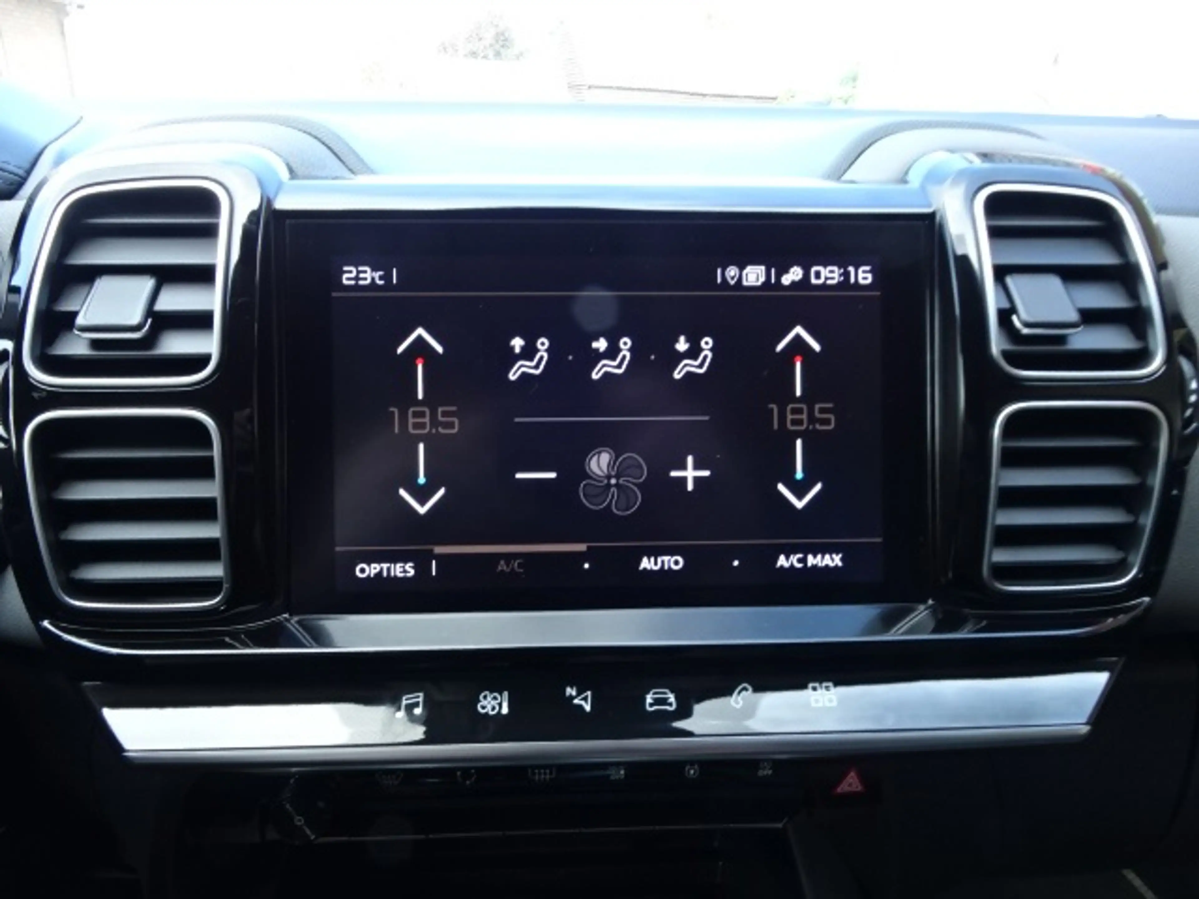 Citroen C5 Aircross 1.2 PureTech Business Plus — photo 23