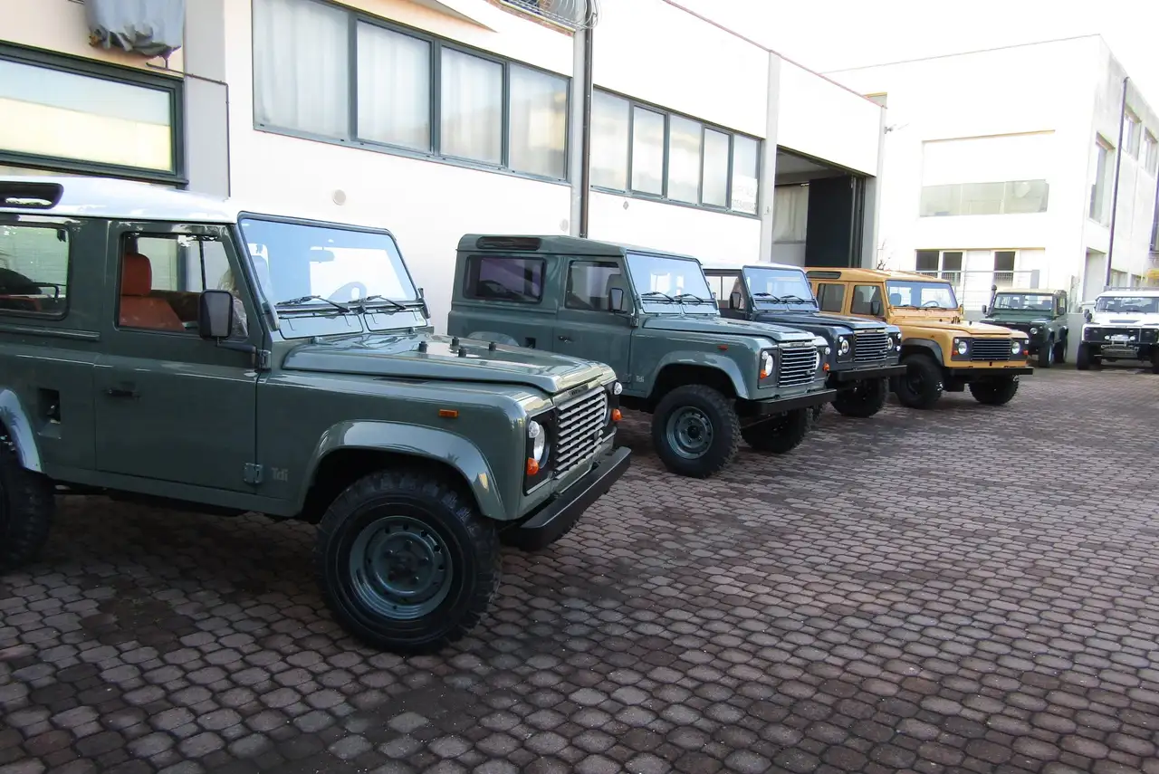 Land Rover Defender 90 td5, foto 7