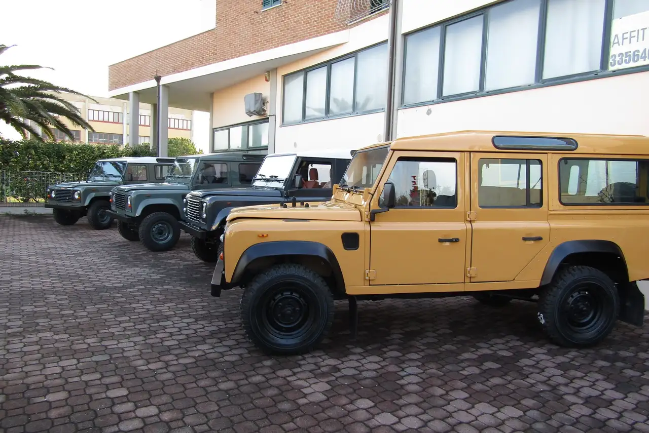 Land Rover Defender 90 td5, foto 6