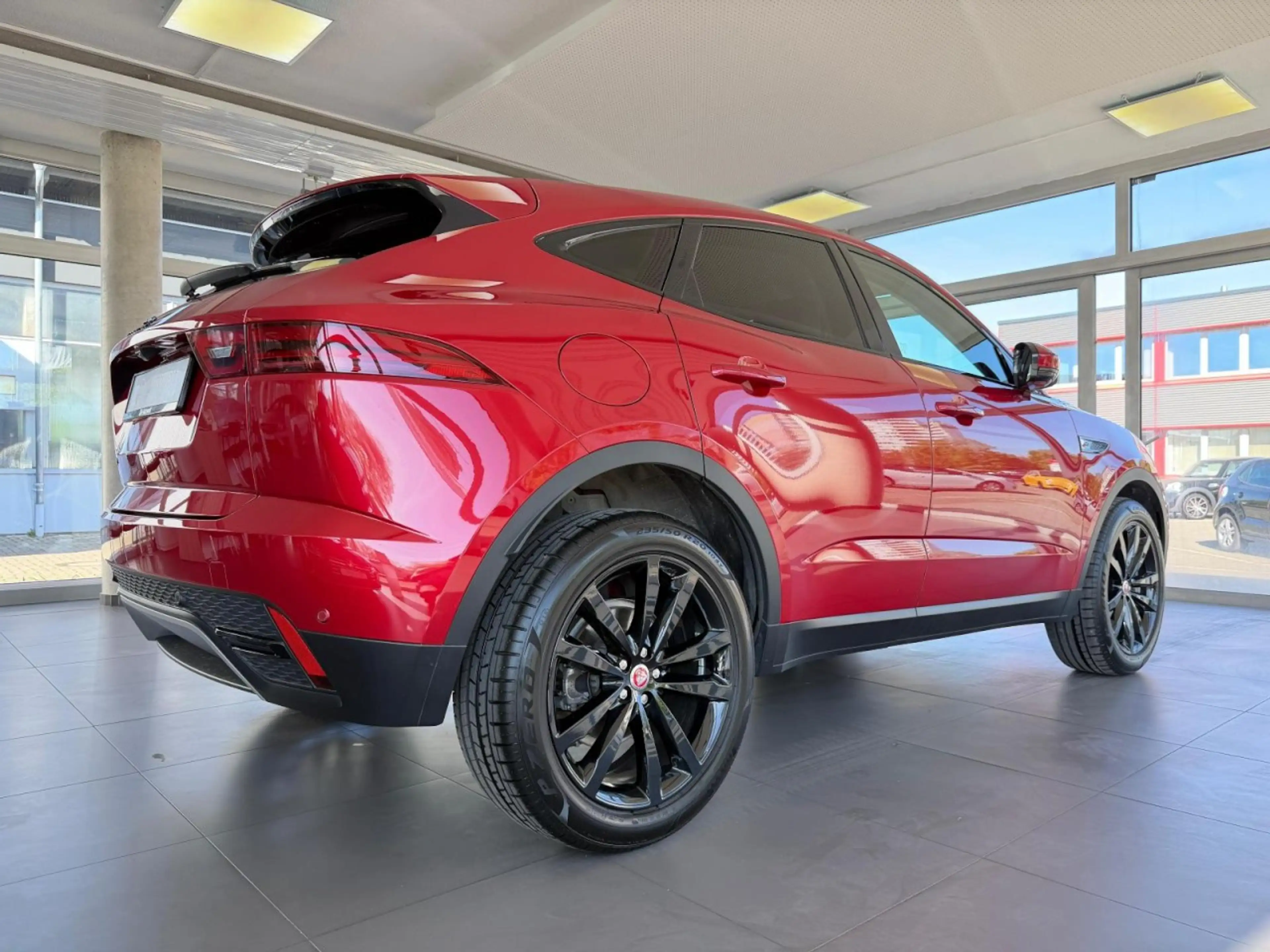 Jaguar E-Pace SE Klima Navi Leder Rückfahrkamera Sitzheizung — photo 5