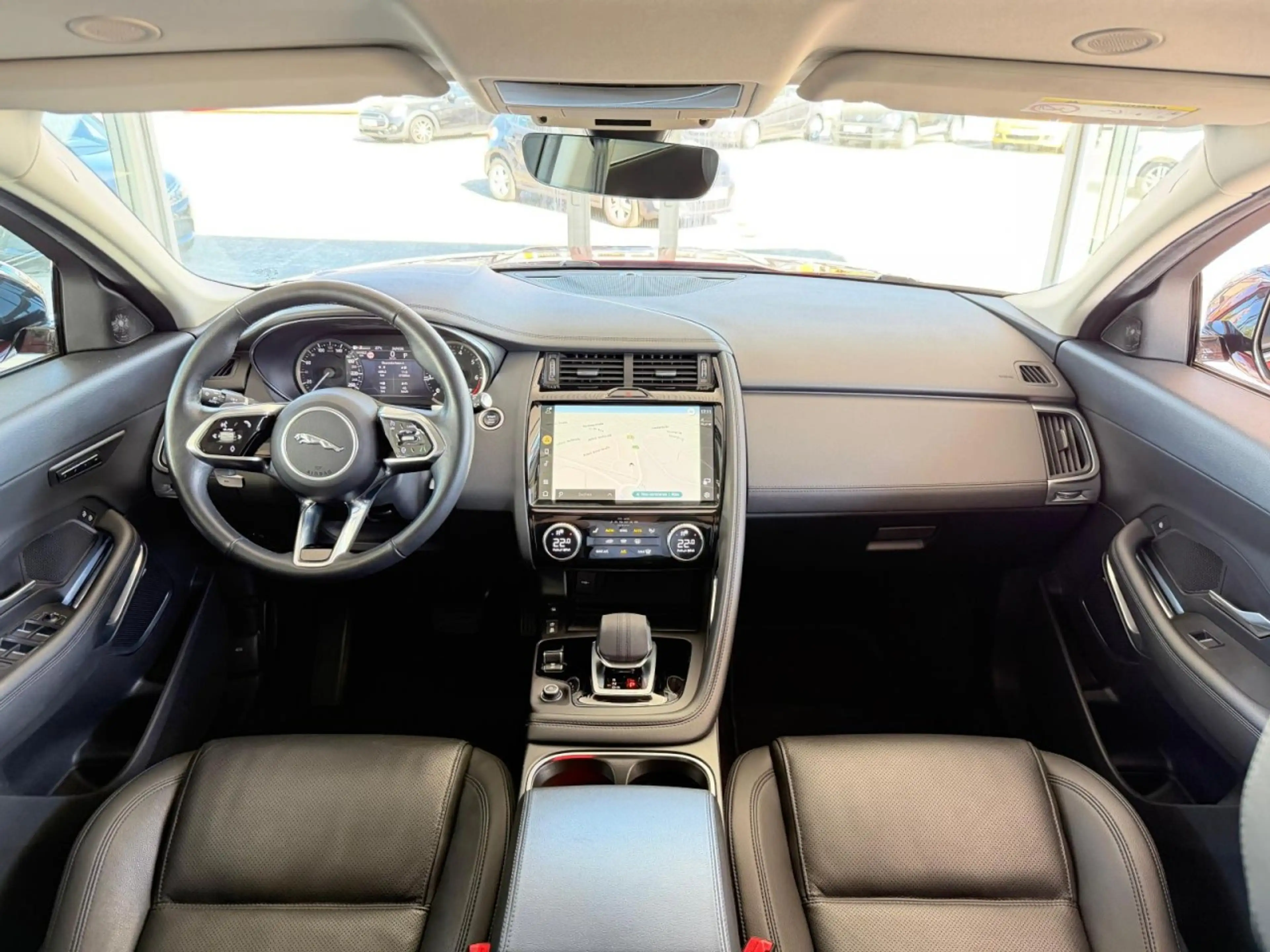 Jaguar E-Pace SE Klima Navi Leder Rückfahrkamera Sitzheizung — photo 10
