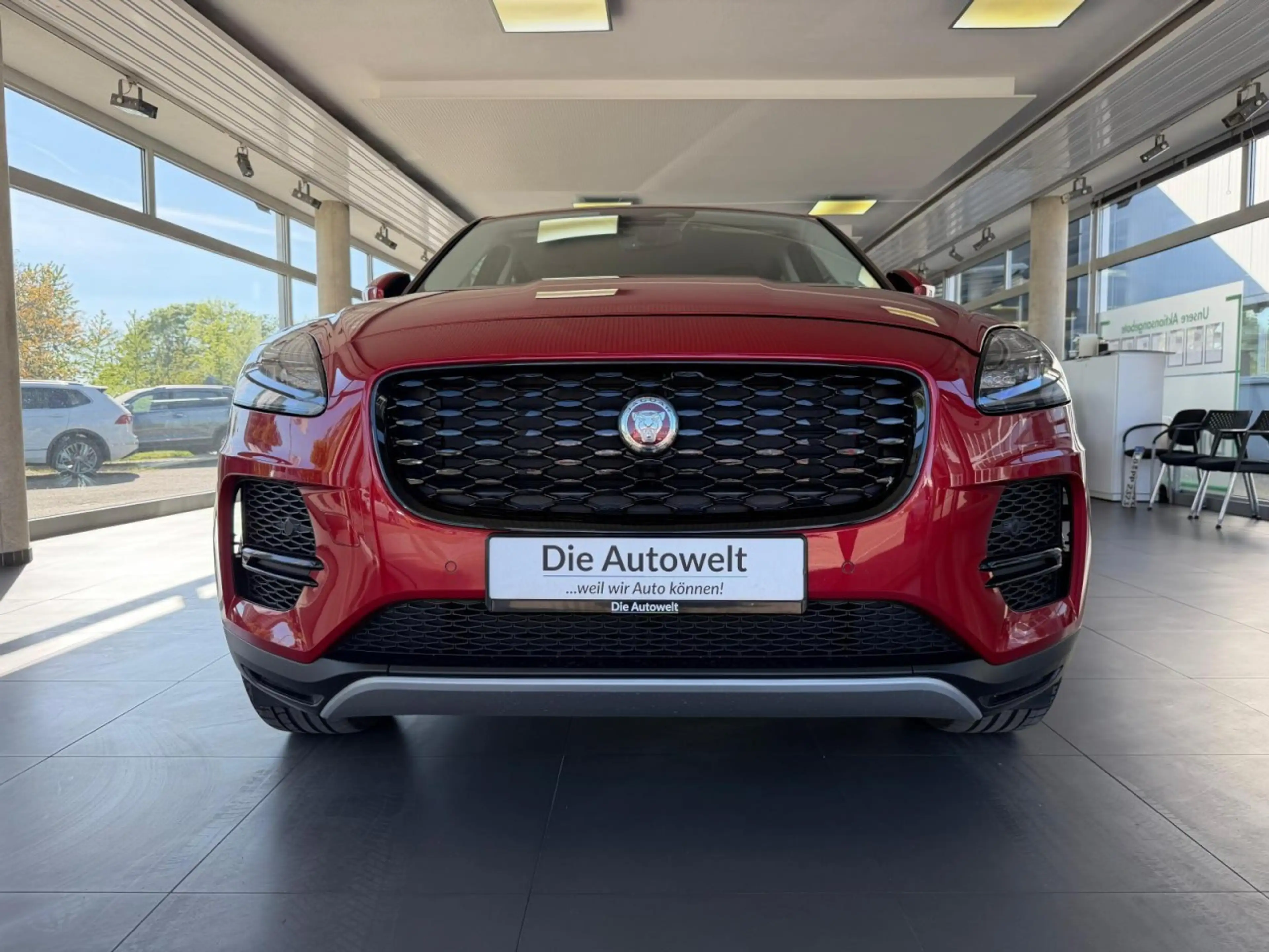 Jaguar E-Pace SE Klima Navi Leder Rückfahrkamera Sitzheizung — photo 2