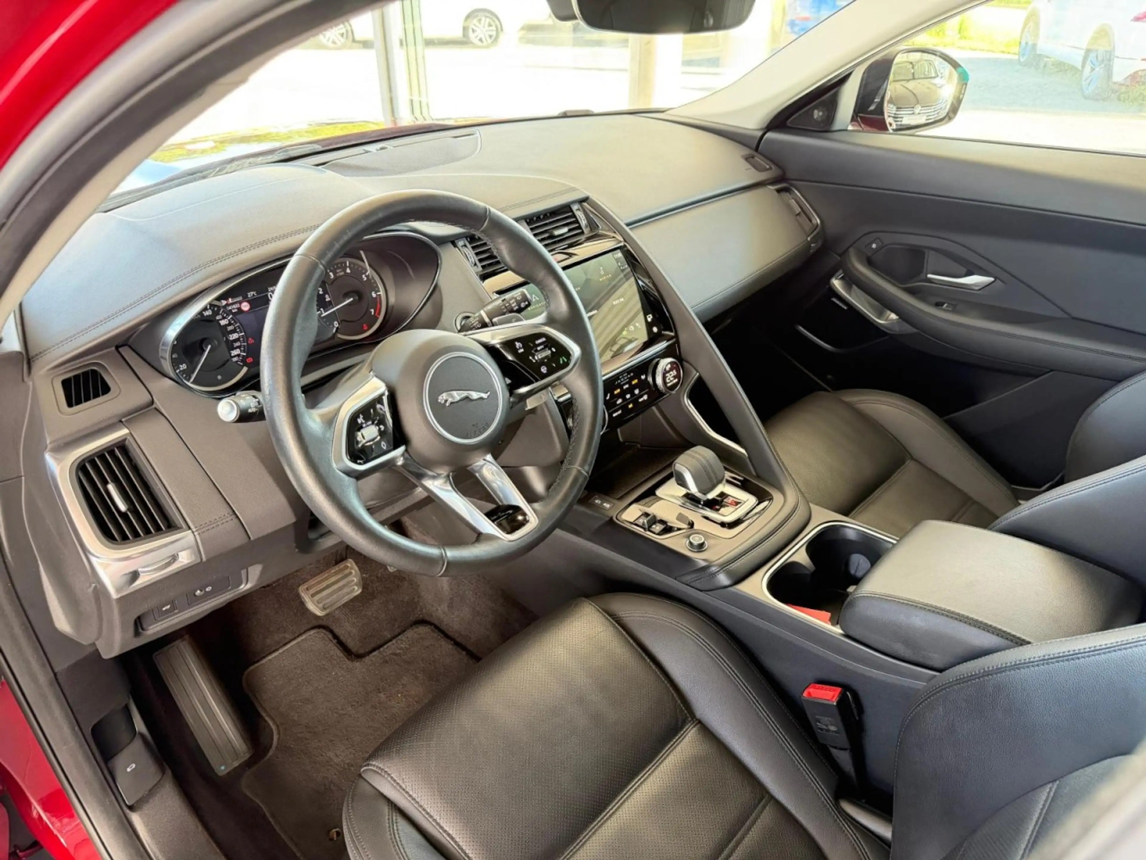 Jaguar E-Pace SE Klima Navi Leder Rückfahrkamera Sitzheizung — photo 9