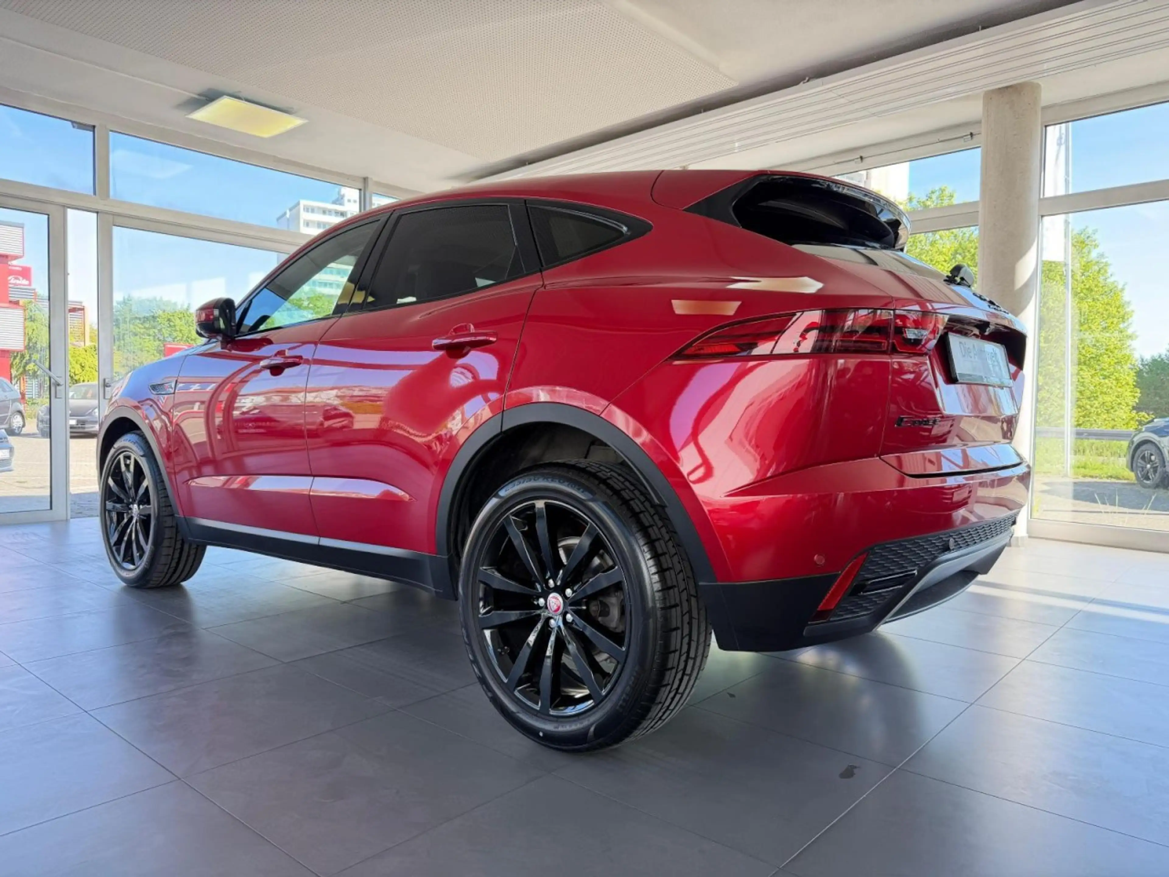 Jaguar E-Pace SE Klima Navi Leder Rückfahrkamera Sitzheizung — photo 4
