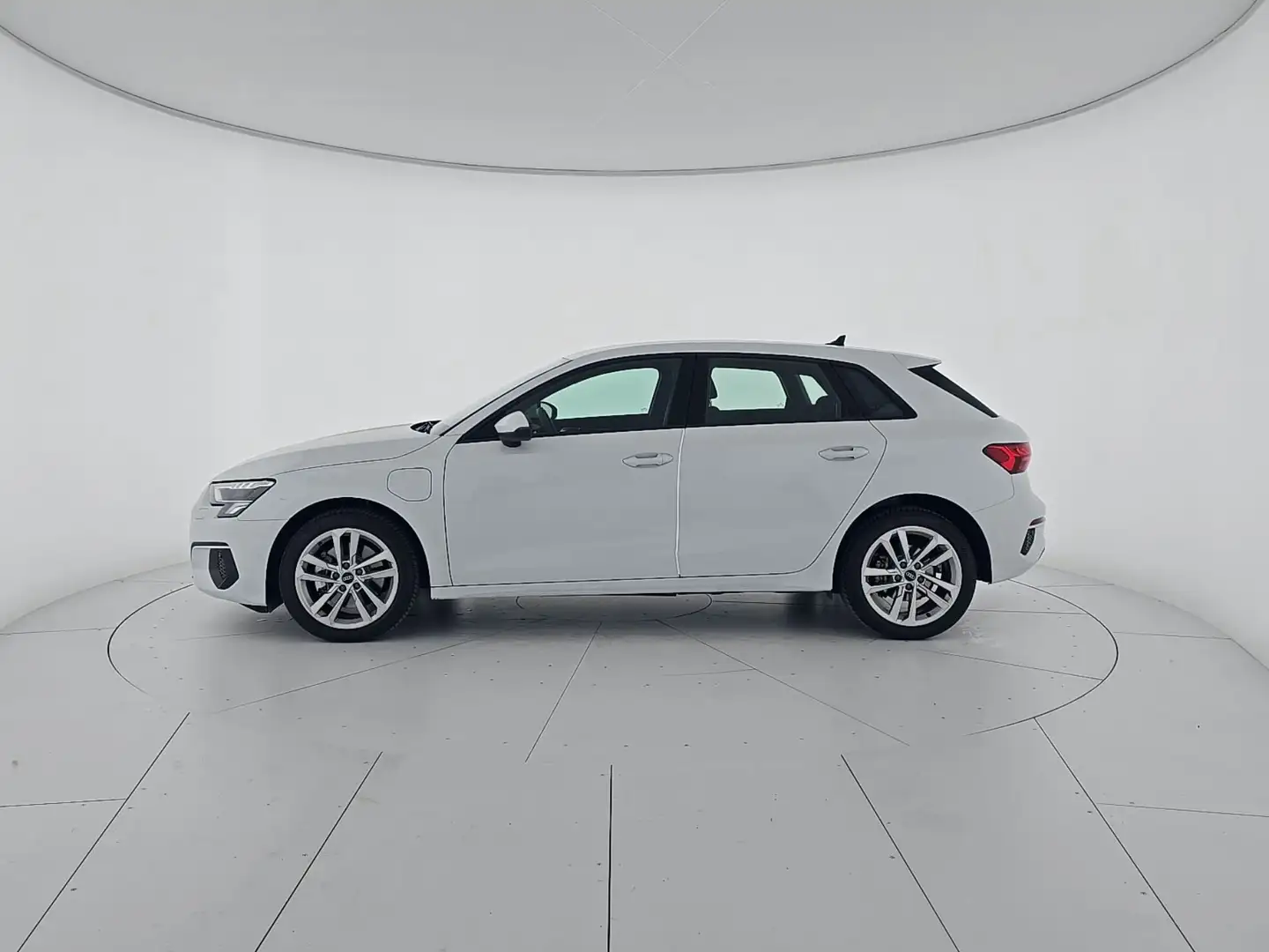 Audi A3 A3 SPB 40 TFSI e S tronic Business Blanc - 2