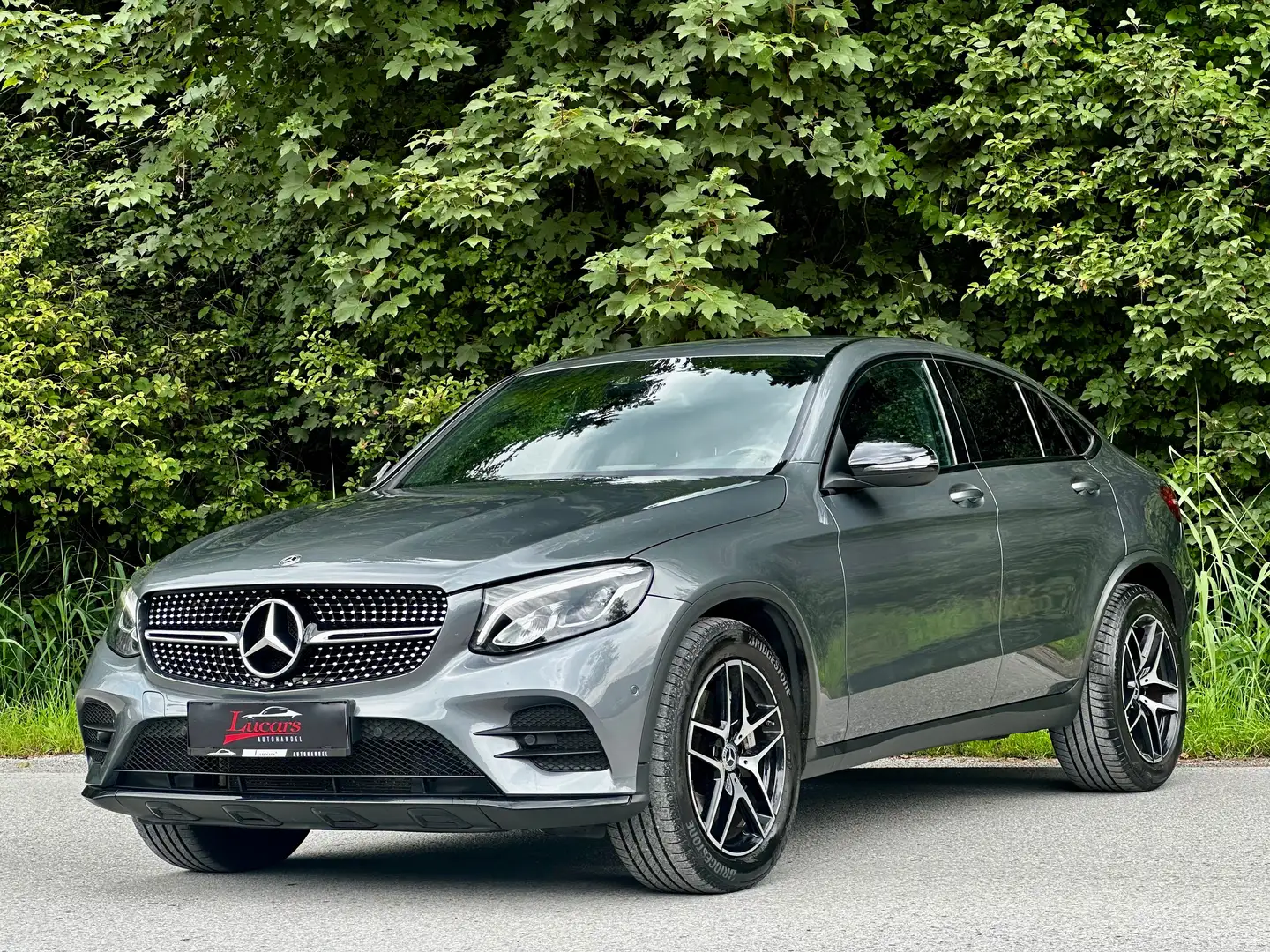 Mercedes-Benz GLC 250 Coupe 4Matic *3xAMG*SPORT*BURMESTER*RFKAM*1Besitz Gris - 1