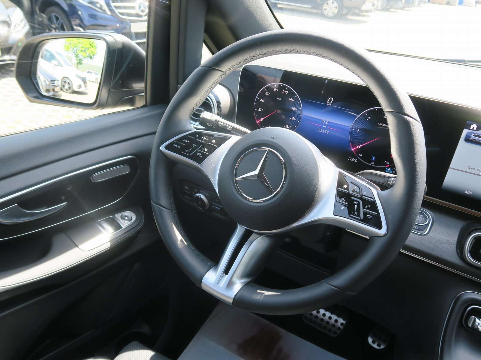 Mercedes-Benz V 300