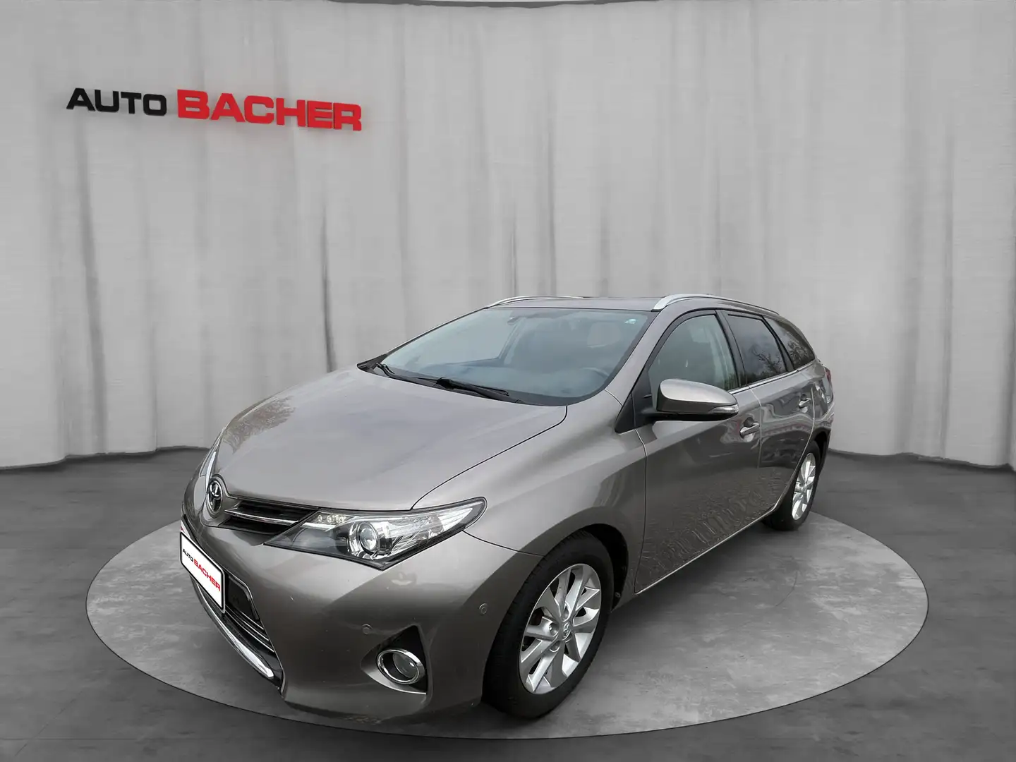 Toyota Auris TS 2,0 D-4D Lounge Brun - 1