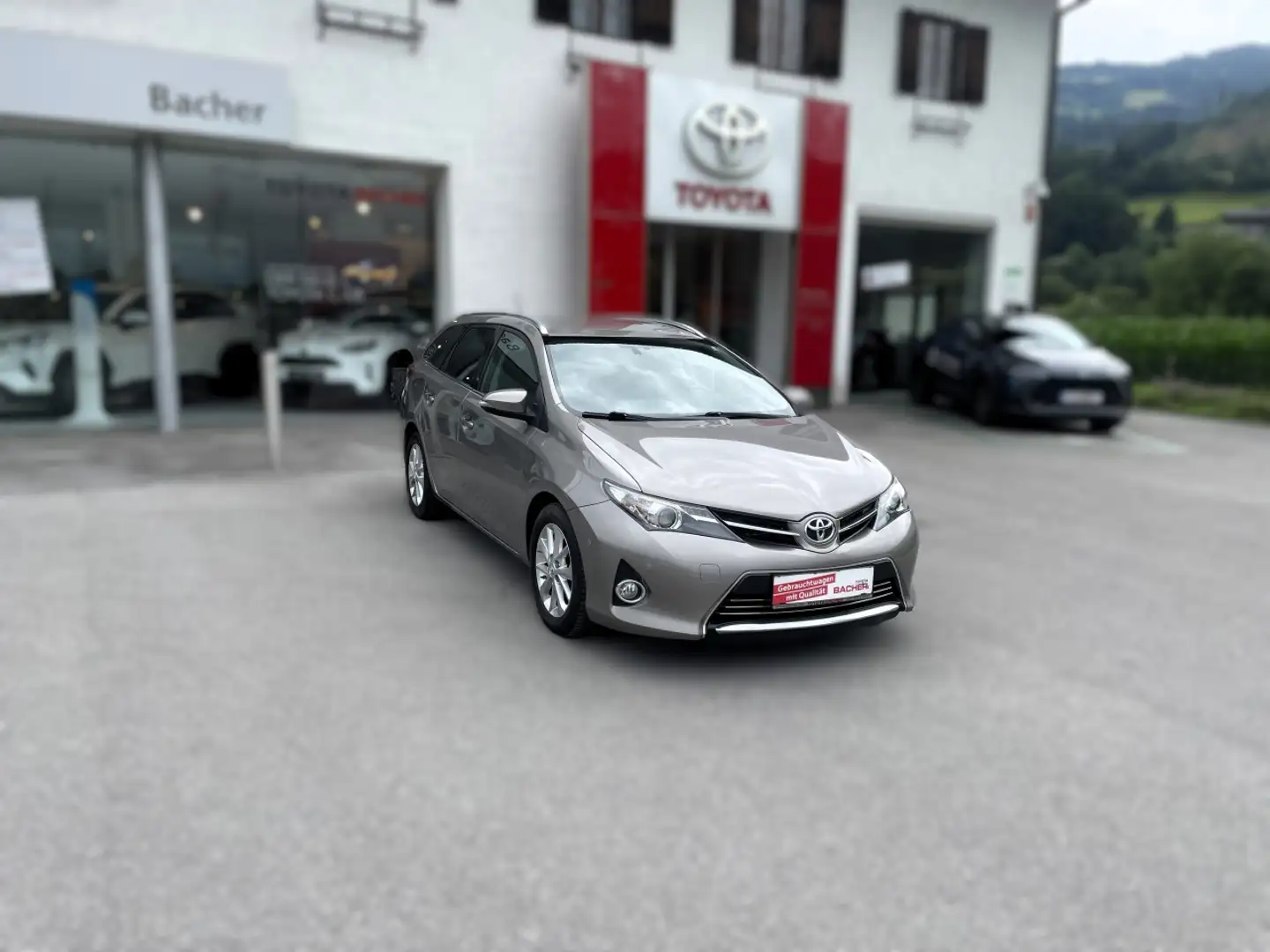 Toyota Auris TS 2,0 D-4D Lounge Brown - 2