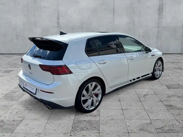 Volkswagen Golf view 6