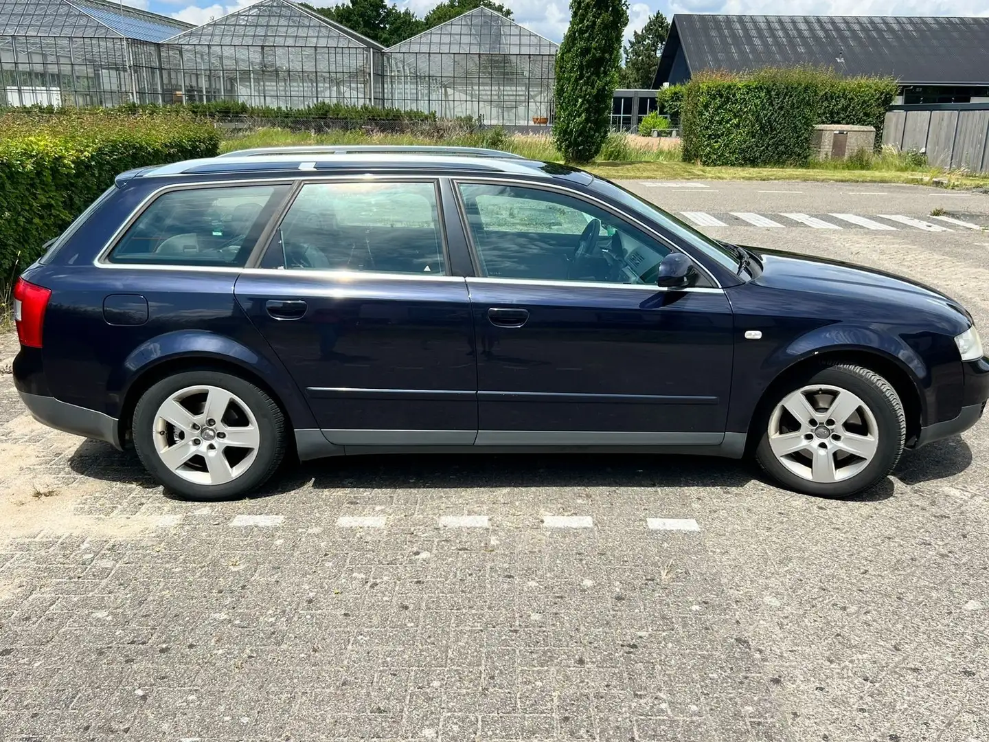 Audi A4 1.8 T quattro Blauw - 2