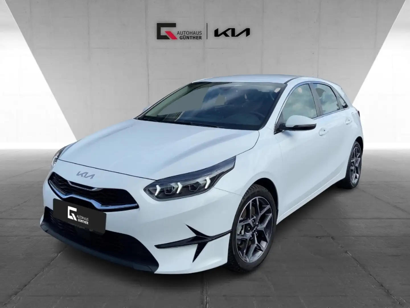 Kia Ceed / cee'd Spirit 1.5 T-GDI DCT7 Kamera SitzHzg. CarPlay Bianco - 1