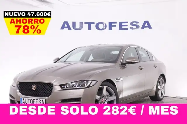 Jaguar XE 2.0D PURE AUTO 180CV 4P # NAVY, PARKTRONIC
