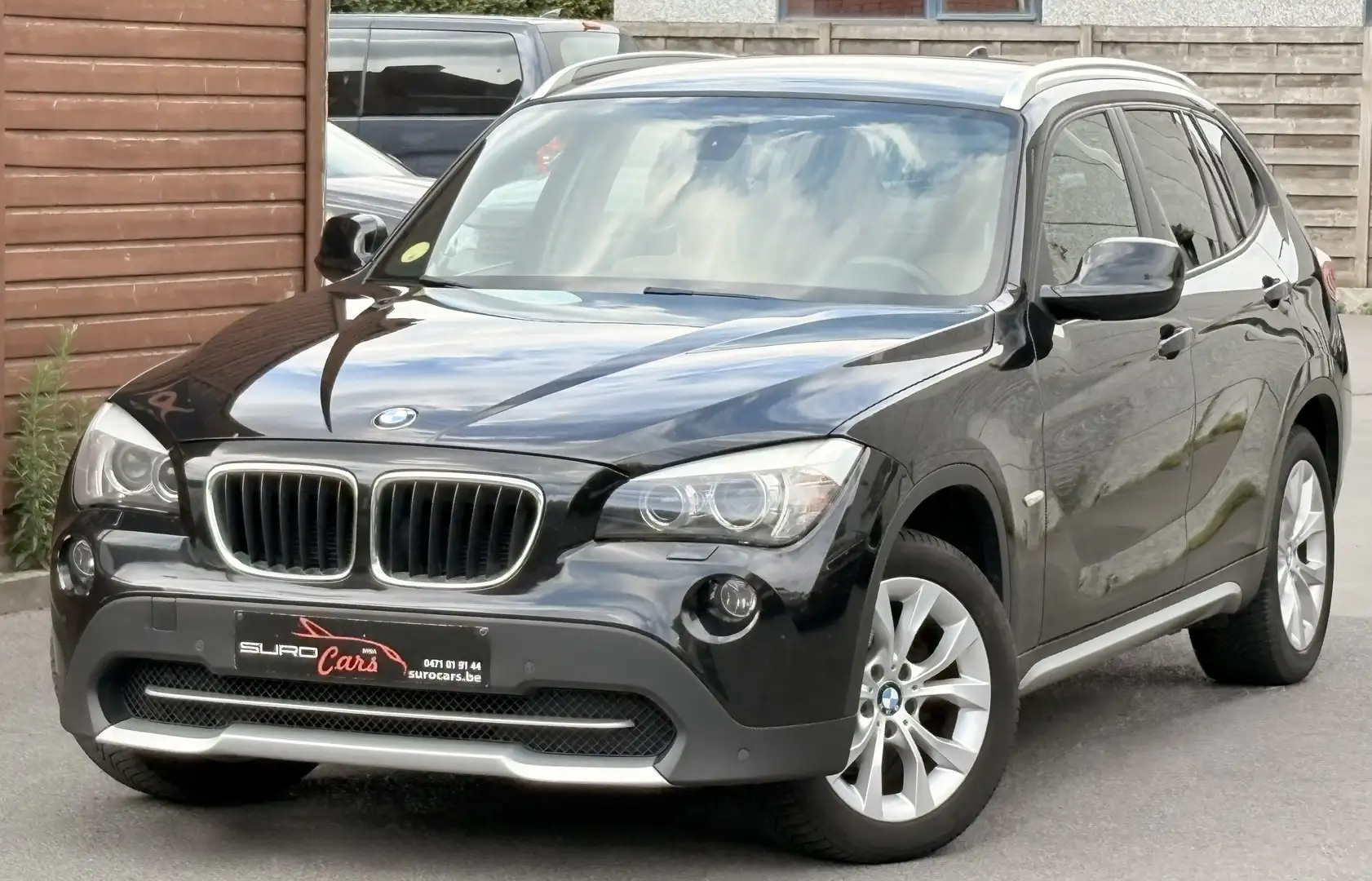BMW X1 X1 M Pack sDrive20d EfficientDynamics Edition Fekete - 1