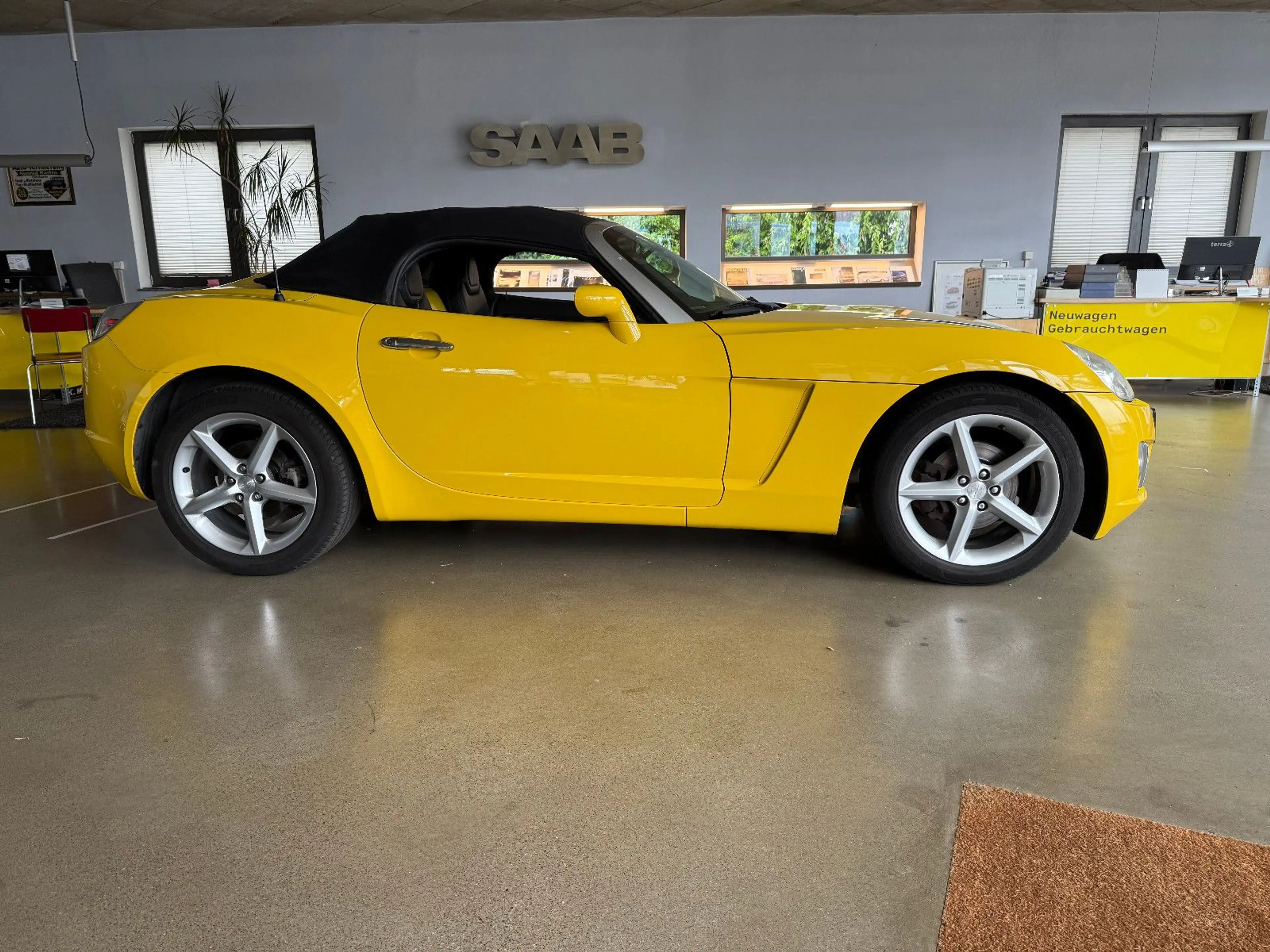 Opel GT 2.0 Turbo — photo 4