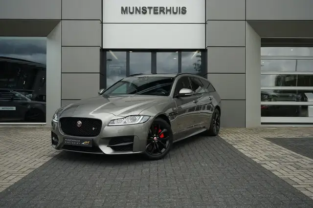Jaguar XF Sportbrake 2.0t R-Sport | Panoramadak | Voorstoele