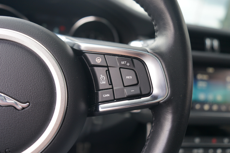 Jaguar XF Sportbrake 2.0t R-Sport | Panoramadak | Voorstoele — photo 19