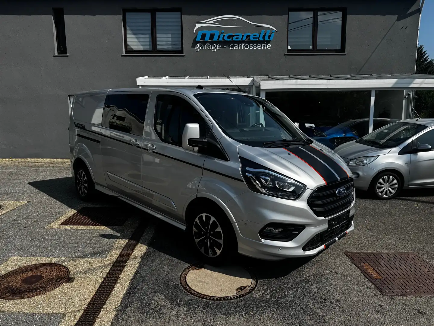 Ford Transit Custom 2.0 TDCi L1H1 Sport Multi S/S (EU6.2) Grey - 1
