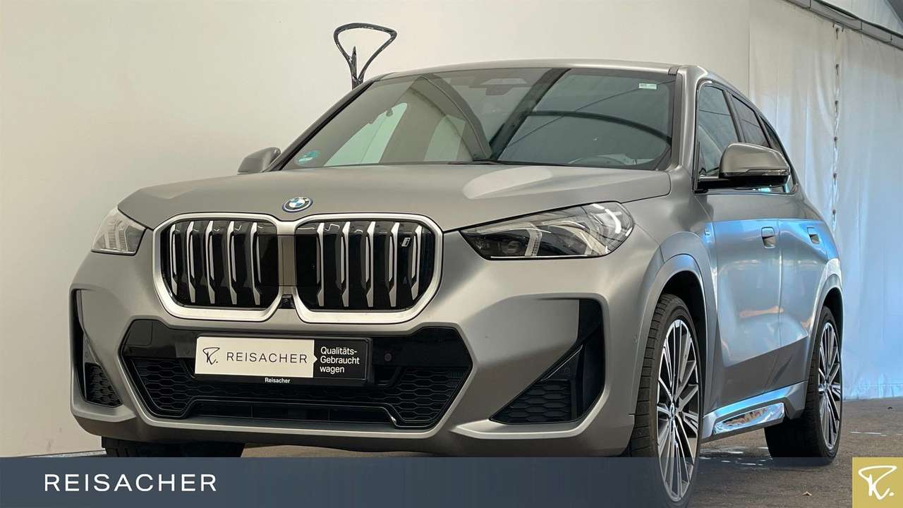 BMW iX1 2023
