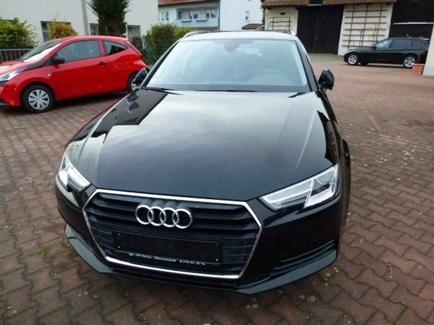 Audi A4 basis Schwarz - 2