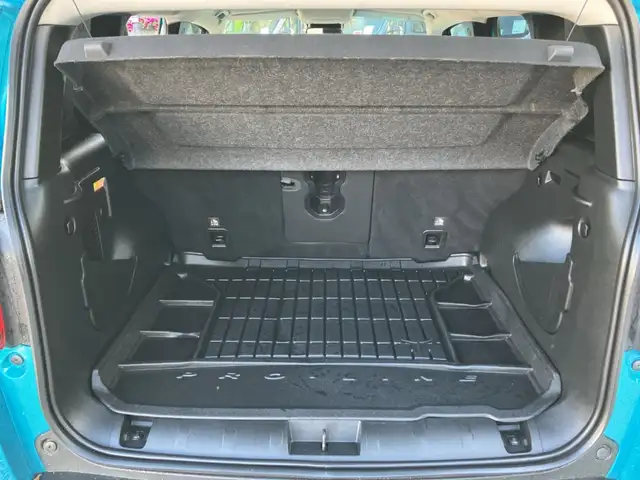 Jeep Renegade view 12