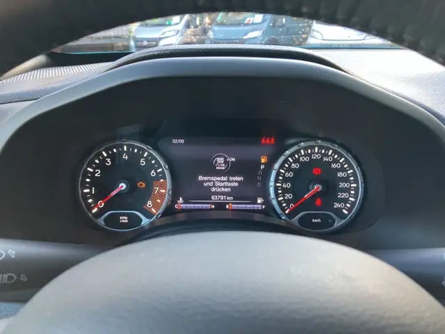 Jeep Renegade view 16