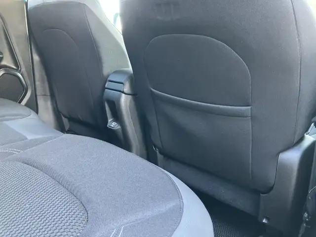 Jeep Renegade view 29