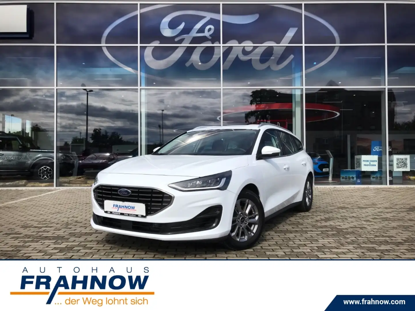 Ford Focus Turnier 1.0 EcoBoost Titanium LED NAVI ALU KAMERA Wit - 1