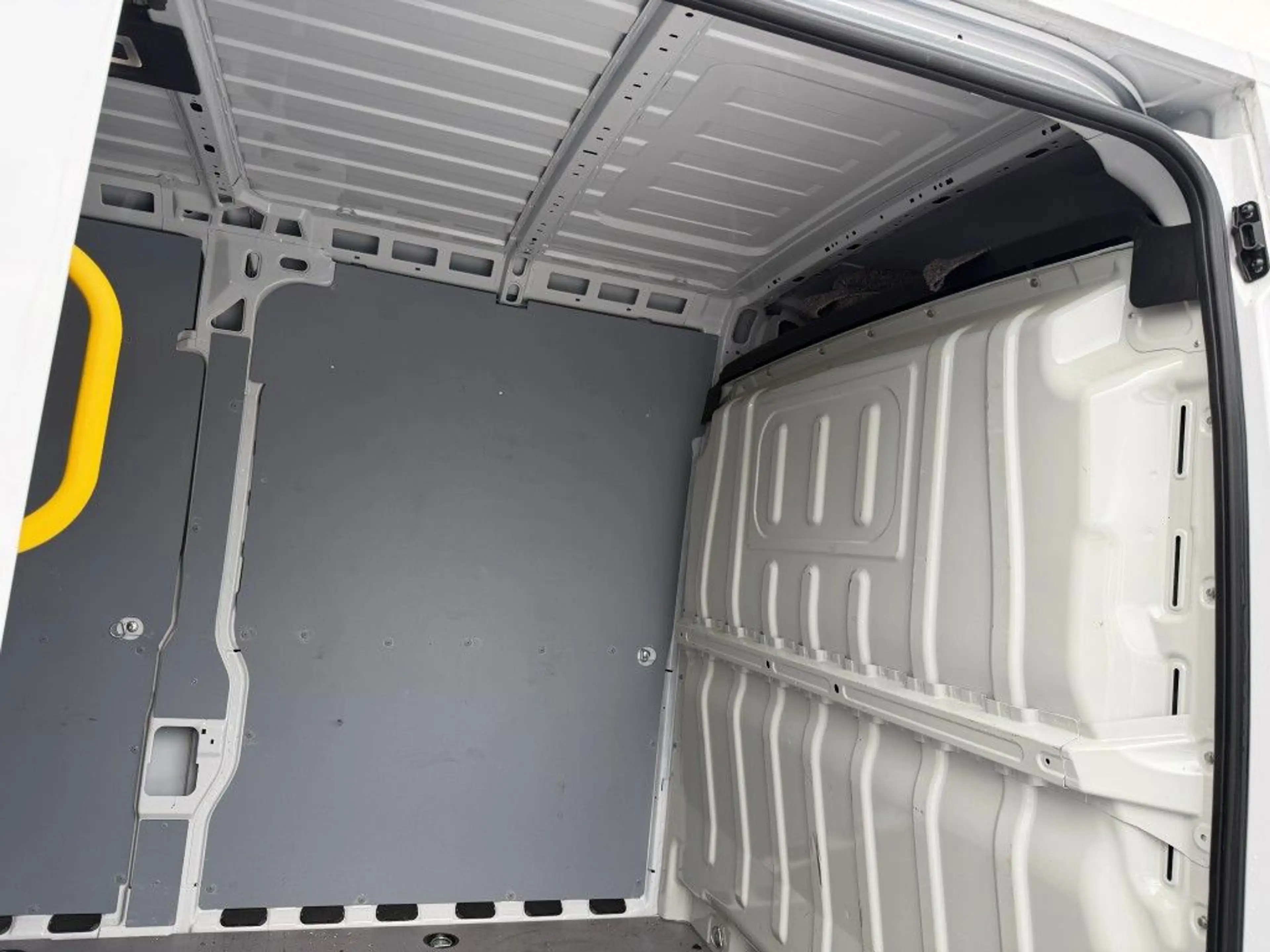 Toyota Proace Max 2.2-l-D 35 L3H2 Meister — photo 8