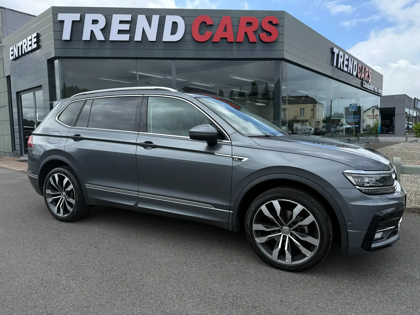 Volkswagen Tiguan Allspace 2.0TDi DSG PLATINIUM R-LINE CAM.360 PANORA VIRTUAL Gris - 2