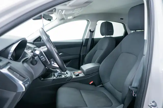 Jaguar E-Pace view 7