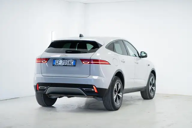 Jaguar E-Pace view 3