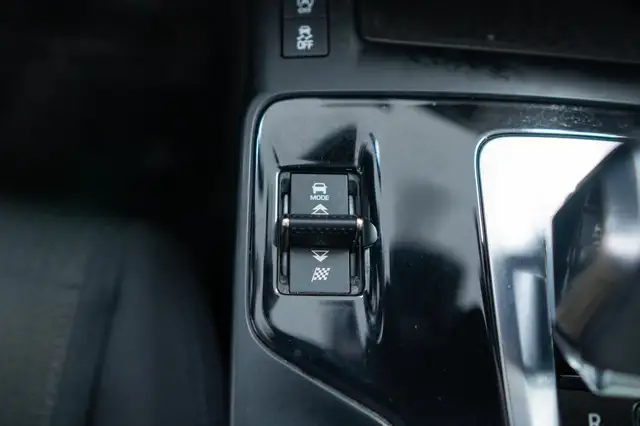 Jaguar E-Pace view 13