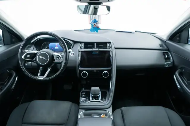 Jaguar E-Pace view 9
