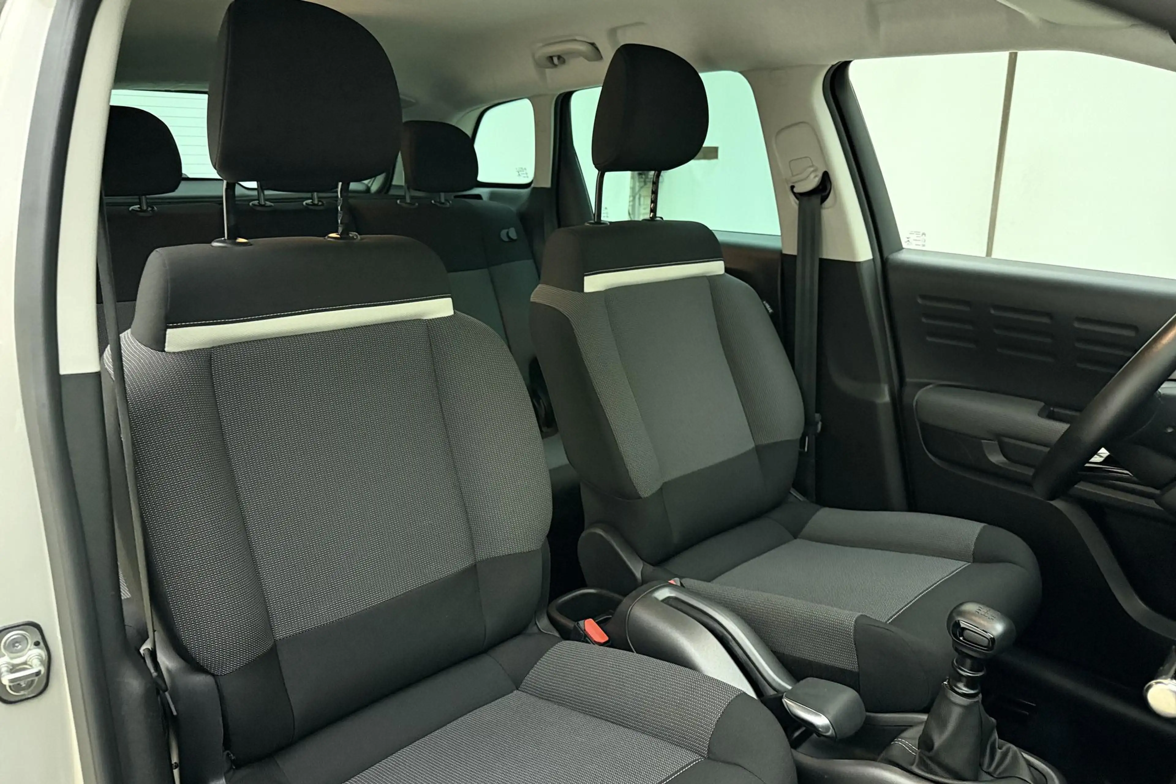 Citroen C3 Aircross 1.2 PureTech S&S Shine 110 PK | Navigatie | Keylee — photo 13