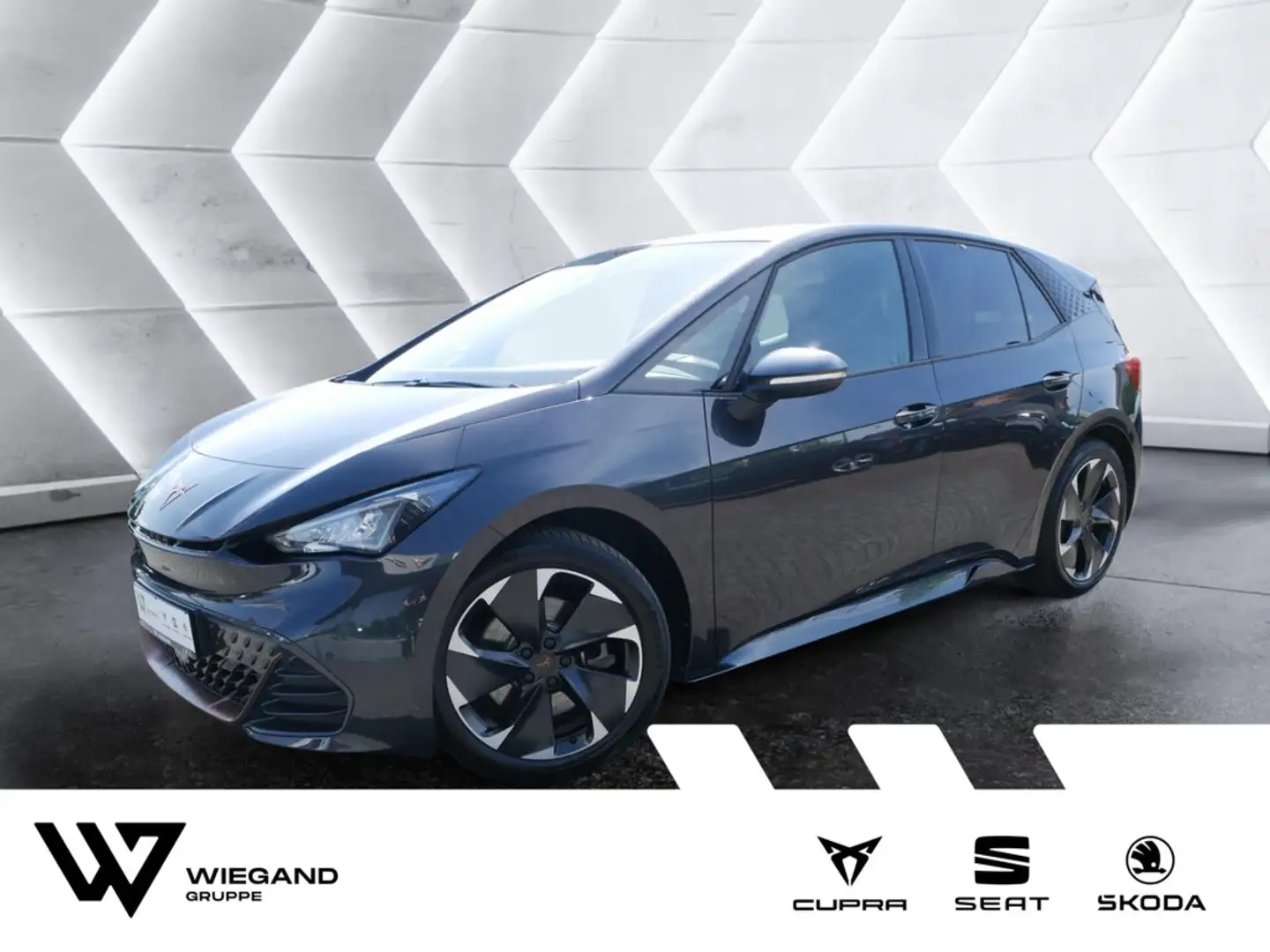 CUPRA Born 170 kW 82kWh PDC SHZ KAMERA NAVI ACC LED Grau - 1