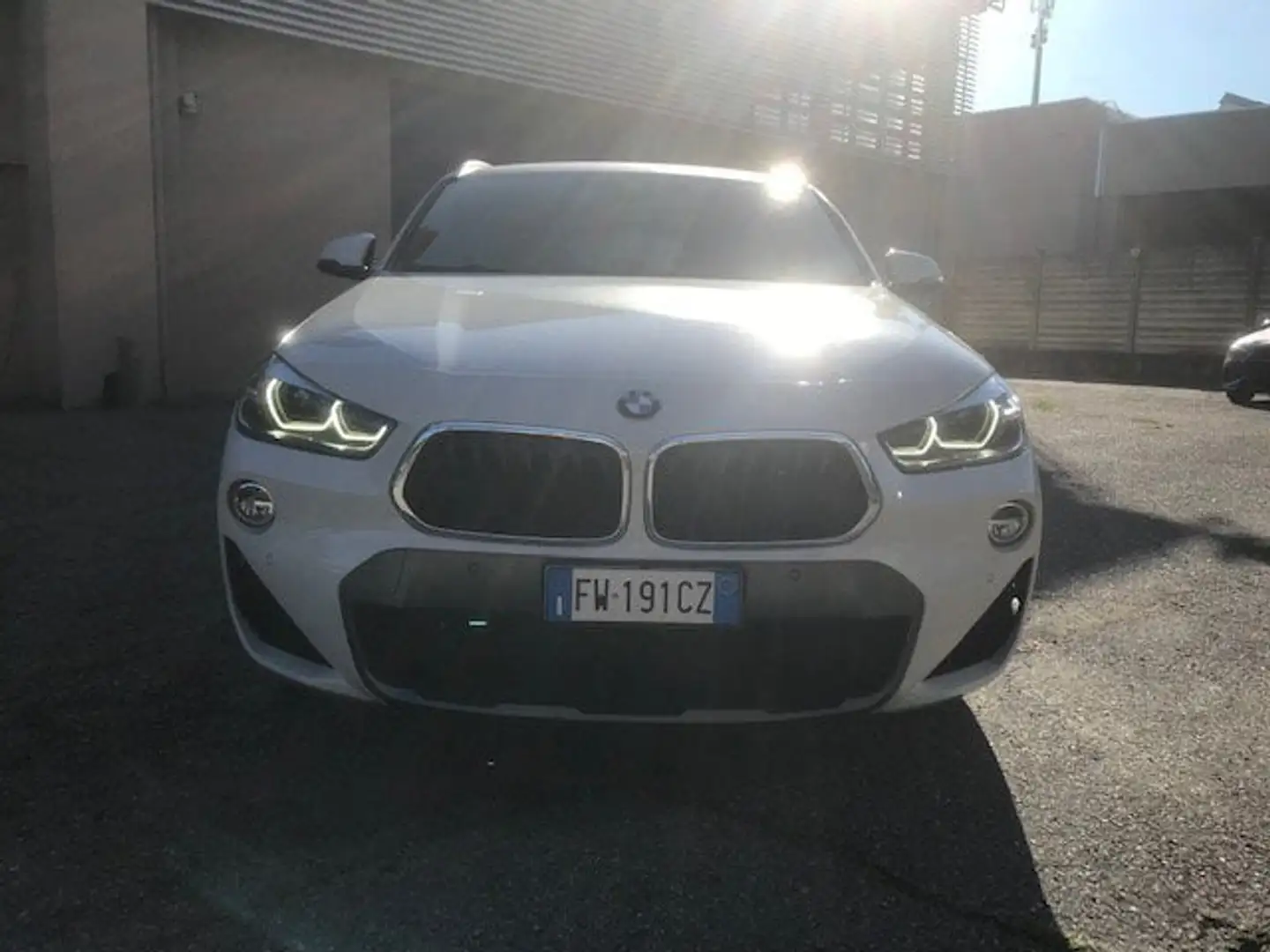 BMW X2 xDrive18d Msport Blanc - 2