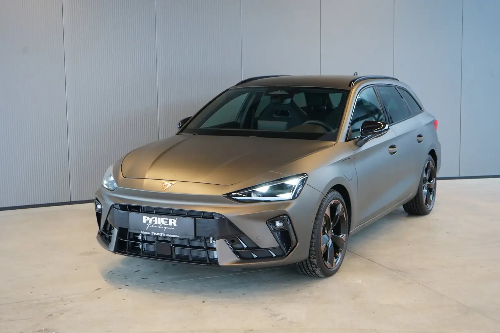 CUPRA Leon e-HYBRID 150/204 Grau - 2