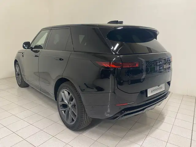 Land Rover Range Rover Sport view 11