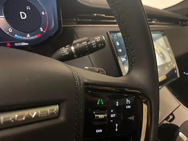 Land Rover Range Rover Sport view 14