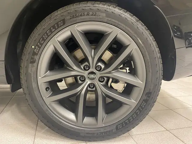 Land Rover Range Rover Sport view 9