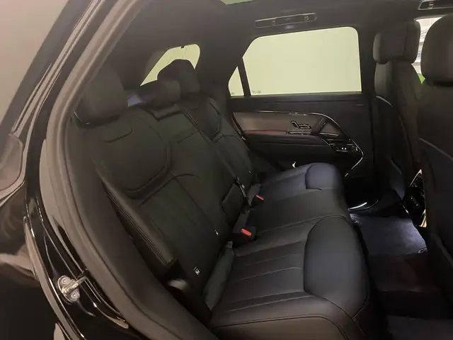 Land Rover Range Rover Sport view 5