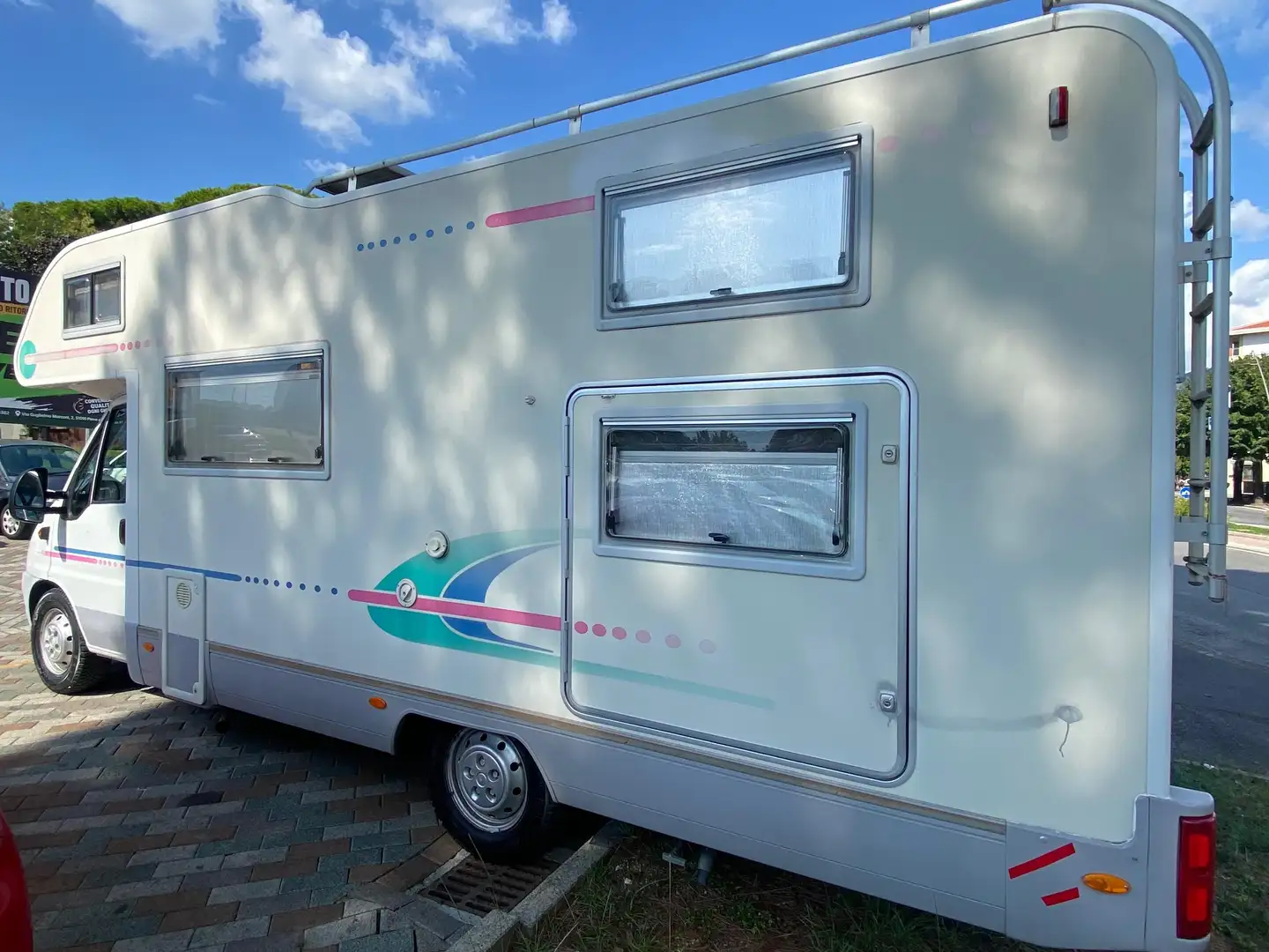 Caravans-Wohnm Adria Coral 670 DK mansardato - 2