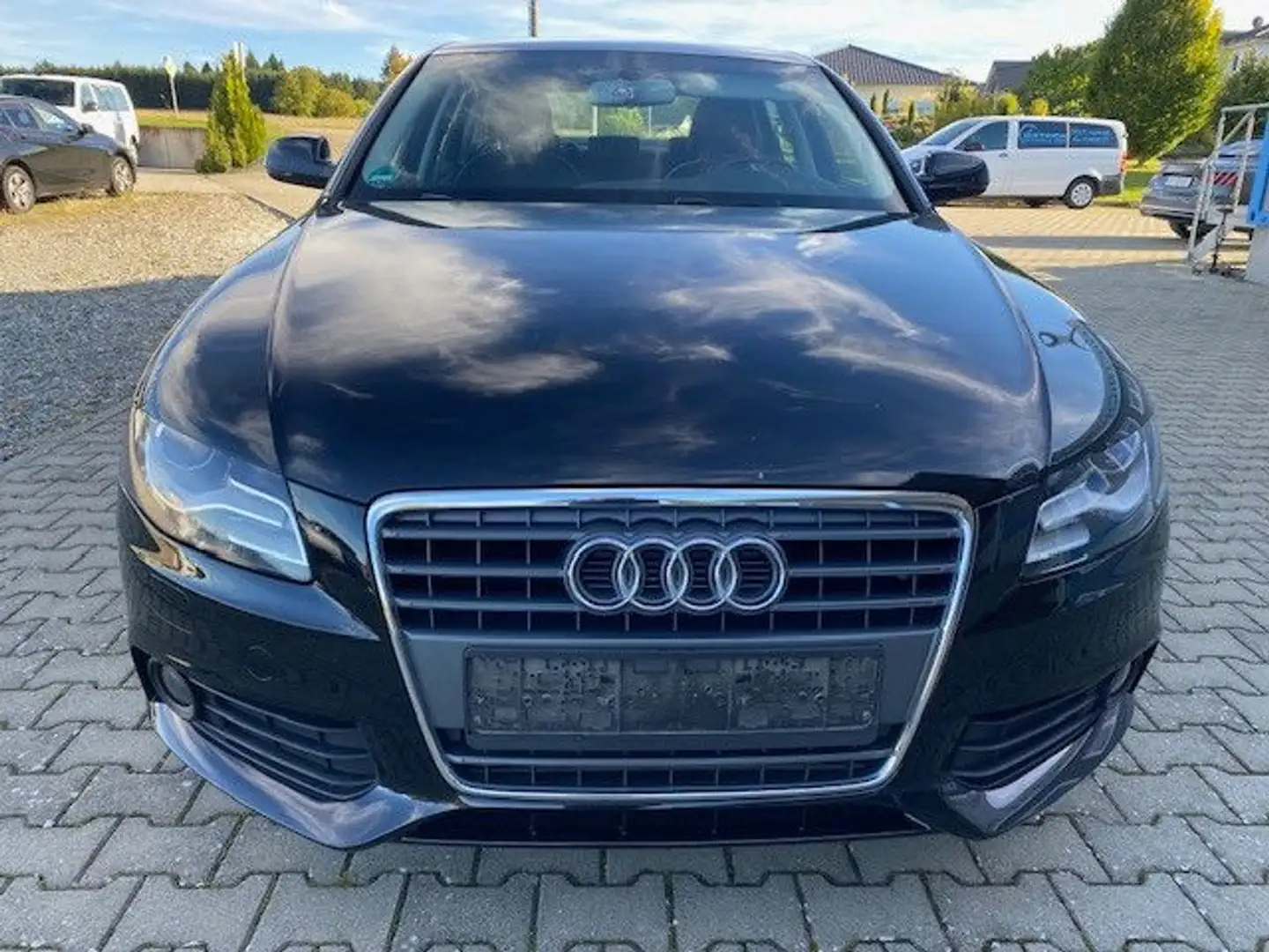 Audi A4 Lim.1,4 TSi Ambition SHZ NAVi XENON ALU Schwarz - 2