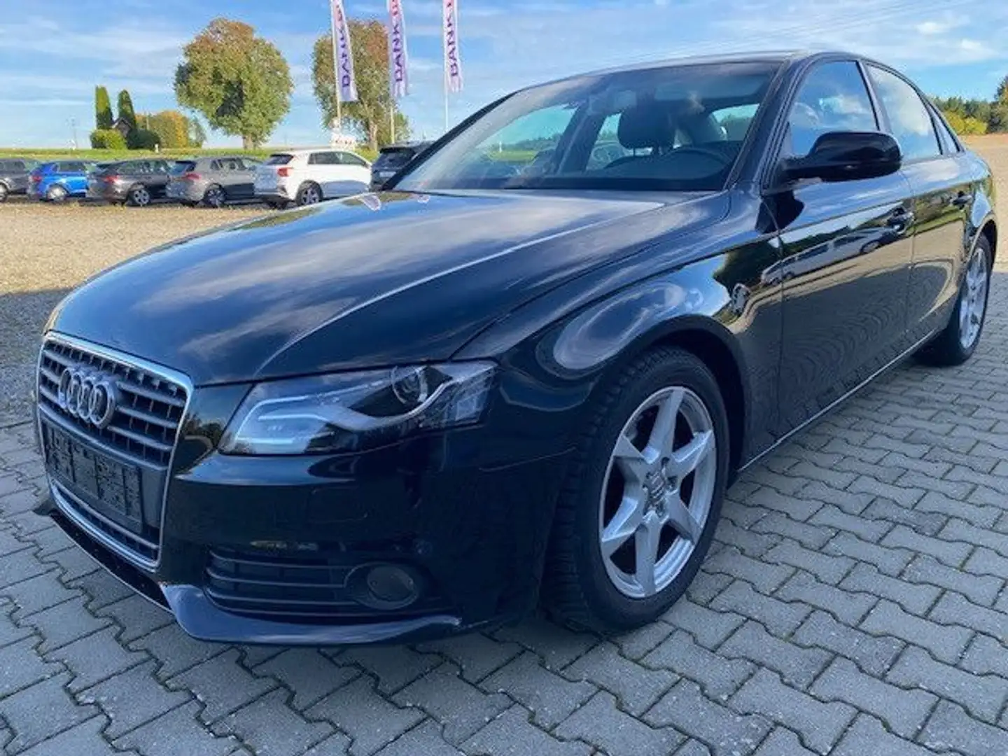 Audi A4 Lim.1,4 TSi Ambition SHZ NAVi XENON ALU Schwarz - 1