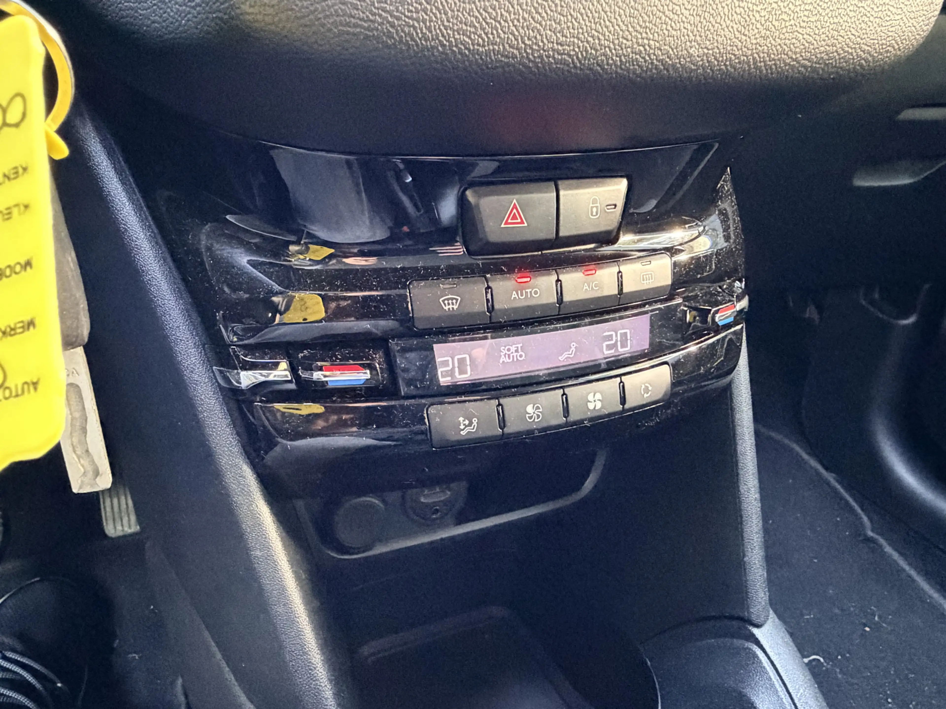 Peugeot 208 1.4 VTi 95pk H5 Active Climate Control Trekhaak Cr — photo 18
